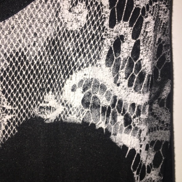 Katsumi Skull Tank Top Size S/M Black with lace printed skull. Soft & stretchy - Picture 5 of 8